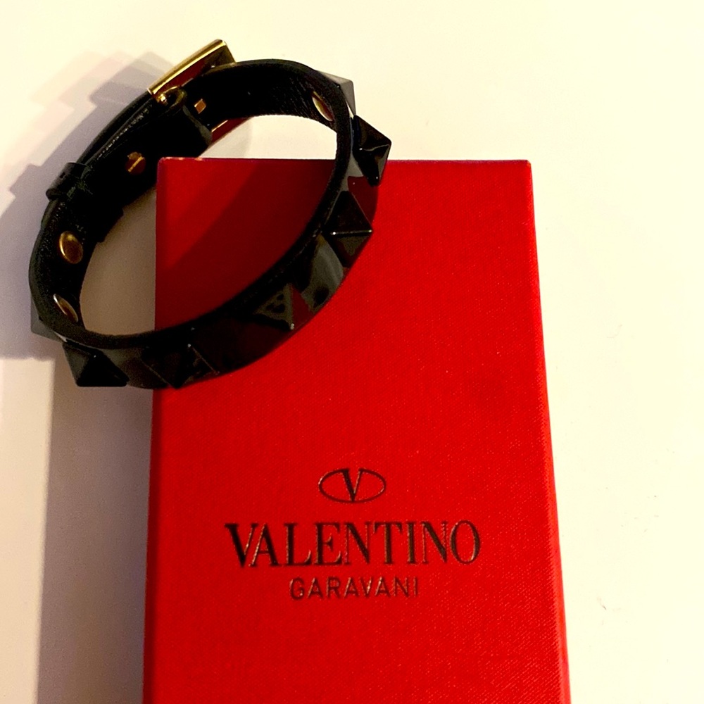 Valentino Garavani Rockstud Black Patent Leather Bracelet